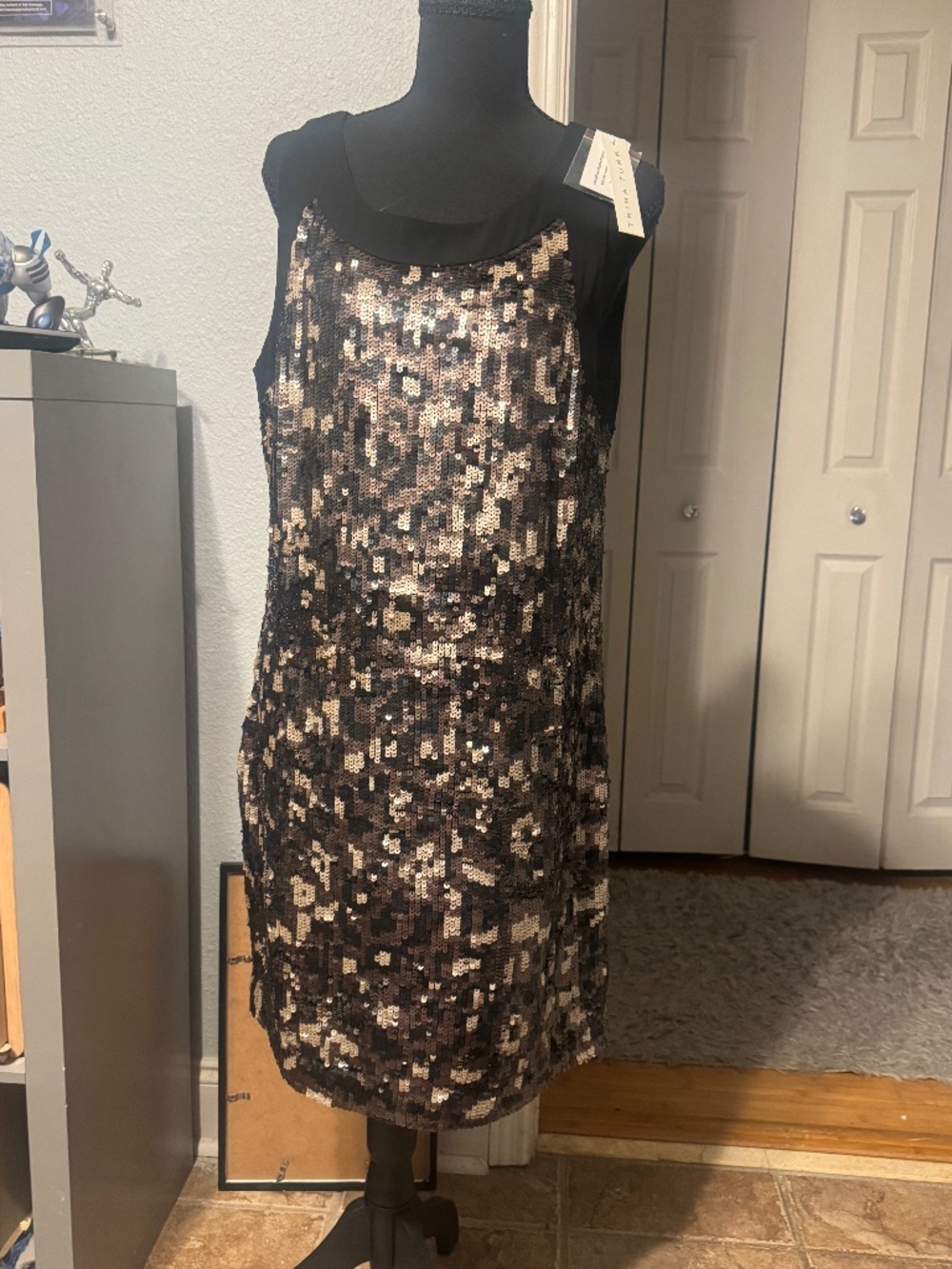 New w Tags Trina Turk Sequin Cocktail Party Dress Size 10